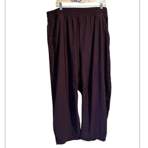 Purple SleekTech 2X Activewear pants Old Navy pockets go dry